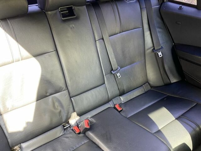 Серый БМВ Х3, объемом двигателя 2 л и пробегом 250 тыс. км за 5000 $, фото 3 на Automoto.ua