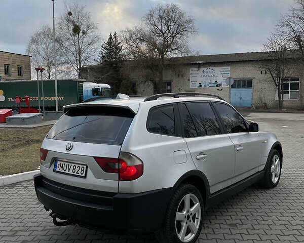 Серый БМВ Х3, объемом двигателя 3 л и пробегом 450 тыс. км за 4200 $, фото 3 на Automoto.ua