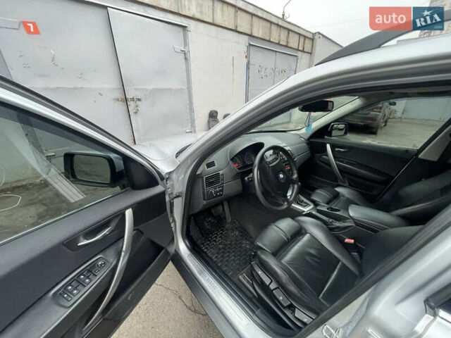 Сірий БМВ Х3, об'ємом двигуна 2.5 л та пробігом 280 тис. км за 7500 $, фото 8 на Automoto.ua