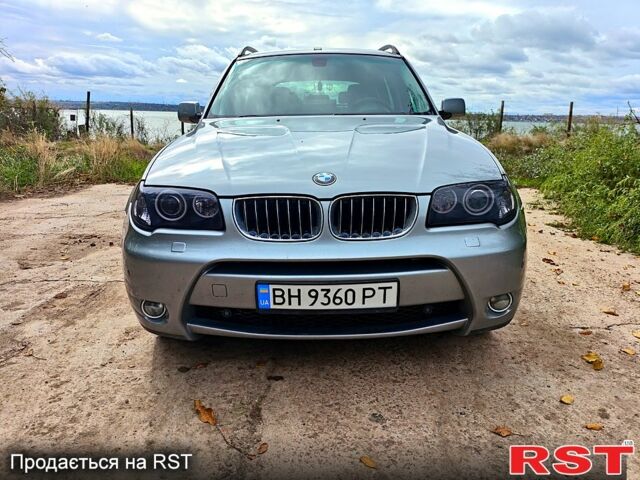 Серый БМВ Х3, объемом двигателя 3 л и пробегом 337 тыс. км за 10000 $, фото 5 на Automoto.ua