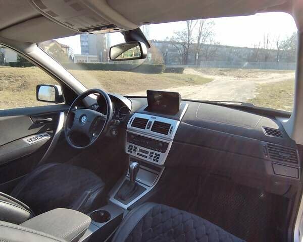 Серый БМВ Х3, объемом двигателя 2.99 л и пробегом 296 тыс. км за 9200 $, фото 9 на Automoto.ua
