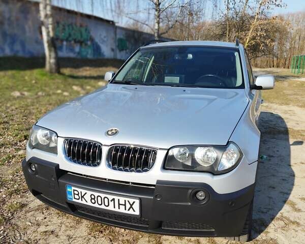Серый БМВ Х3, объемом двигателя 2.99 л и пробегом 296 тыс. км за 9200 $, фото 1 на Automoto.ua