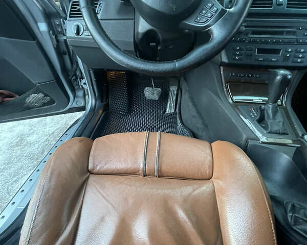 Серый БМВ Х3, объемом двигателя 2.99 л и пробегом 256 тыс. км за 11200 $, фото 10 на Automoto.ua