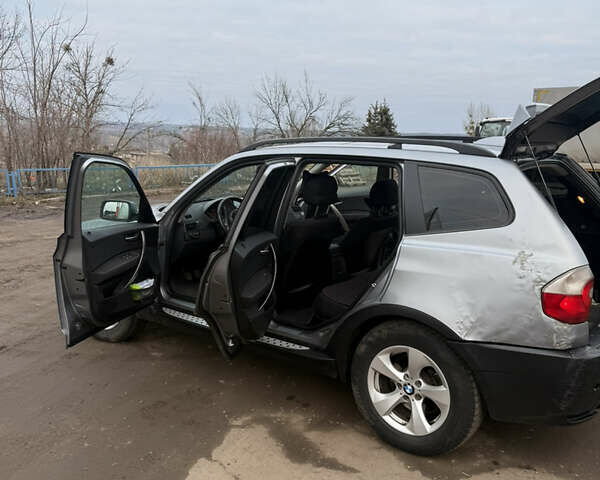 Серый БМВ Х3, объемом двигателя 2 л и пробегом 475 тыс. км за 4618 $, фото 8 на Automoto.ua