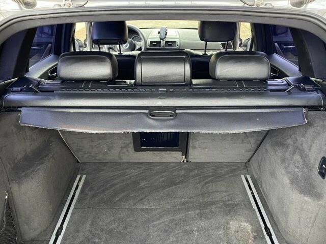 Серый БМВ Х3, объемом двигателя 2 л и пробегом 250 тыс. км за 5000 $, фото 5 на Automoto.ua