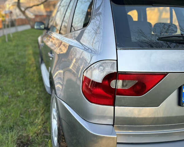 Сірий БМВ Х3, об'ємом двигуна 2 л та пробігом 195 тис. км за 7300 $, фото 13 на Automoto.ua