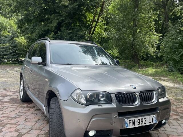Серый БМВ Х3, объемом двигателя 3 л и пробегом 290 тыс. км за 4800 $, фото 2 на Automoto.ua