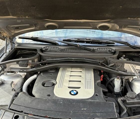 Серый БМВ Х3, объемом двигателя 3 л и пробегом 300 тыс. км за 5300 $, фото 19 на Automoto.ua