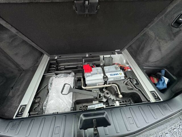 Серый БМВ Х3, объемом двигателя 3 л и пробегом 159 тыс. км за 5500 $, фото 14 на Automoto.ua