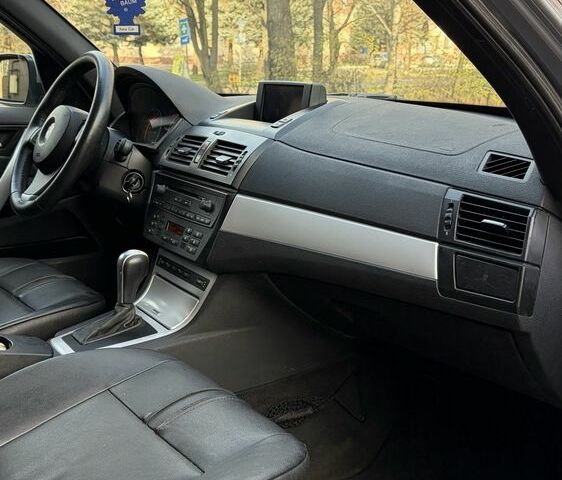 Серый БМВ Х3, объемом двигателя 3 л и пробегом 300 тыс. км за 5300 $, фото 17 на Automoto.ua