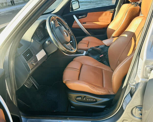 Серый БМВ Х3, объемом двигателя 3 л и пробегом 309 тыс. км за 12500 $, фото 22 на Automoto.ua