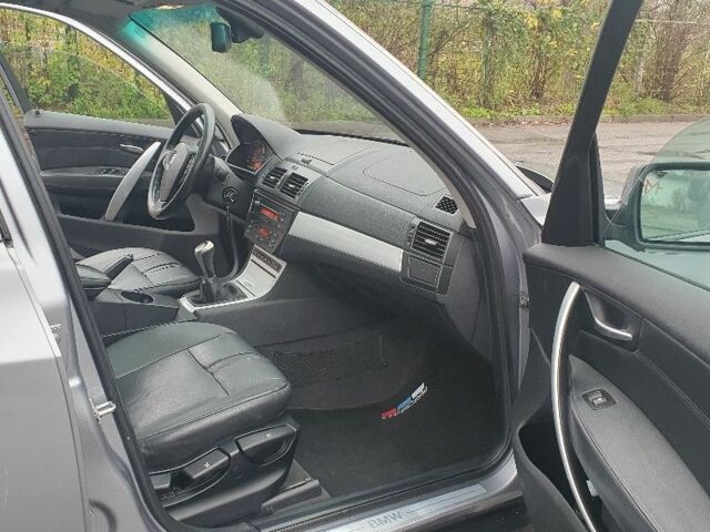 Серый БМВ Х3, объемом двигателя 2 л и пробегом 314 тыс. км за 4500 $, фото 14 на Automoto.ua