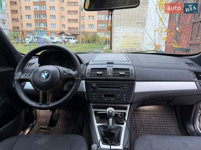 Серый БМВ Х3, объемом двигателя 2 л и пробегом 310 тыс. км за 4650 $, фото 2 на Automoto.ua