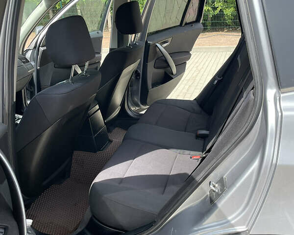 Серый БМВ Х3, объемом двигателя 2 л и пробегом 277 тыс. км за 12500 $, фото 14 на Automoto.ua