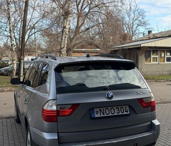 Серый БМВ Х3, объемом двигателя 3 л и пробегом 300 тыс. км за 5300 $, фото 6 на Automoto.ua