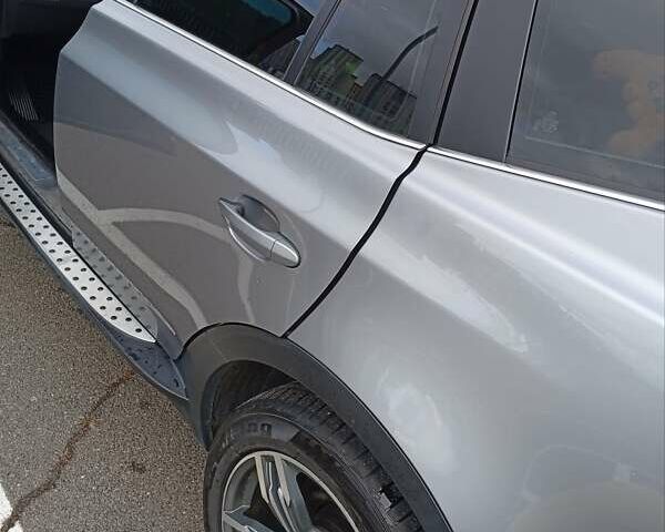 Серый БМВ Х3, объемом двигателя 3 л и пробегом 198 тыс. км за 9000 $, фото 4 на Automoto.ua