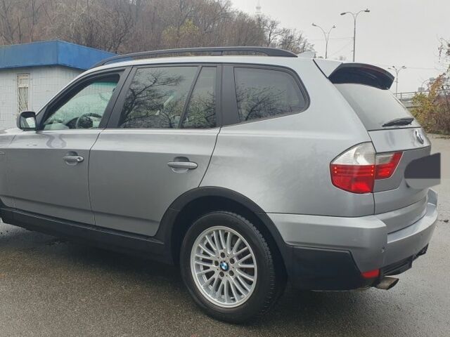 Серый БМВ Х3, объемом двигателя 2 л и пробегом 314 тыс. км за 4500 $, фото 5 на Automoto.ua