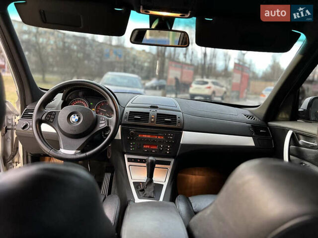 Серый БМВ Х3, объемом двигателя 3 л и пробегом 204 тыс. км за 10500 $, фото 11 на Automoto.ua