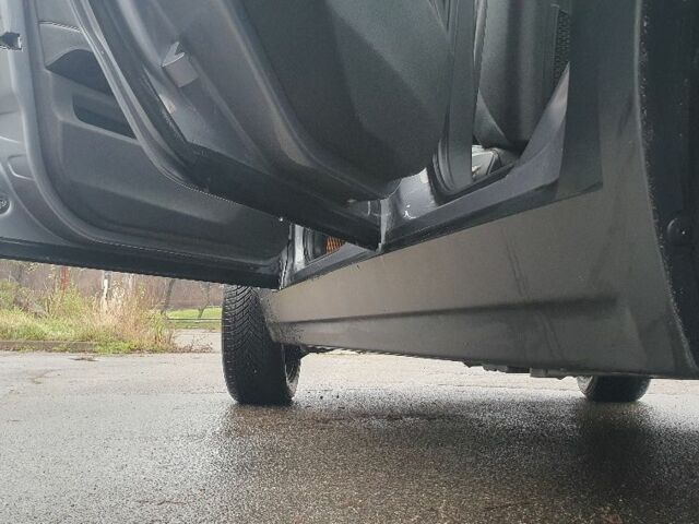 Серый БМВ Х3, объемом двигателя 2 л и пробегом 314 тыс. км за 4500 $, фото 18 на Automoto.ua