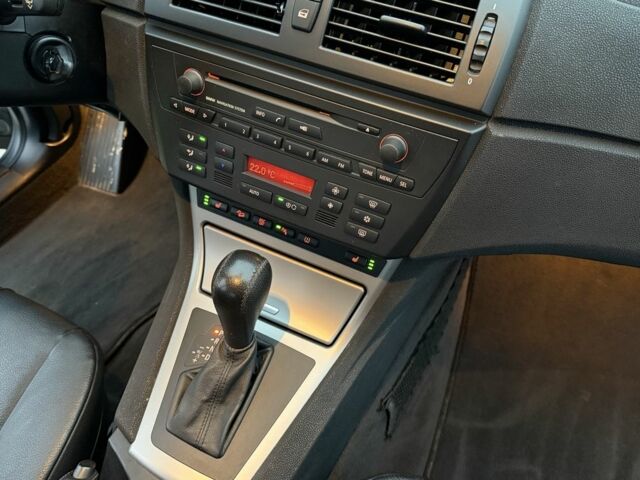 Серый БМВ Х3, объемом двигателя 3 л и пробегом 337 тыс. км за 6350 $, фото 21 на Automoto.ua