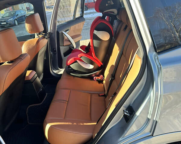 Серый БМВ Х3, объемом двигателя 3 л и пробегом 309 тыс. км за 12500 $, фото 31 на Automoto.ua