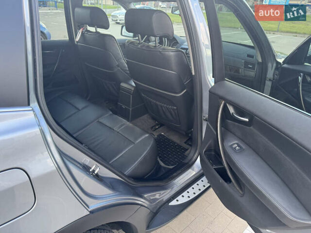 Серый БМВ Х3, объемом двигателя 3 л и пробегом 244 тыс. км за 11500 $, фото 9 на Automoto.ua