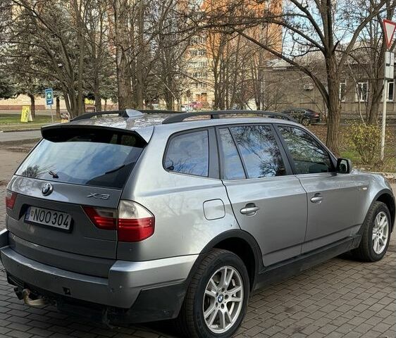 Серый БМВ Х3, объемом двигателя 3 л и пробегом 300 тыс. км за 5300 $, фото 4 на Automoto.ua