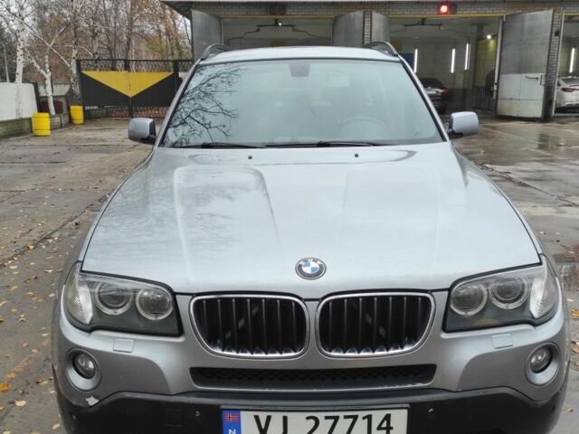 Серый БМВ Х3, объемом двигателя 2 л и пробегом 357 тыс. км за 4500 $, фото 1 на Automoto.ua