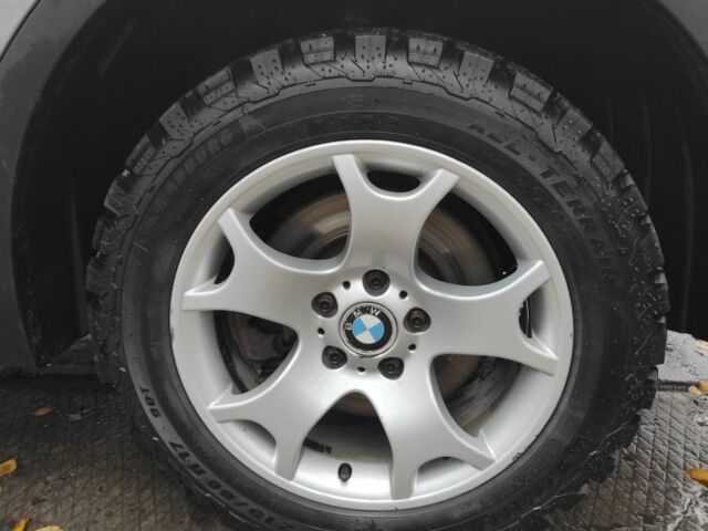 Серый БМВ Х3, объемом двигателя 2 л и пробегом 357 тыс. км за 4500 $, фото 7 на Automoto.ua