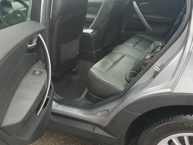 Серый БМВ Х3, объемом двигателя 2 л и пробегом 314 тыс. км за 4500 $, фото 15 на Automoto.ua