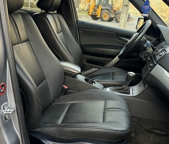 Серый БМВ Х3, объемом двигателя 3 л и пробегом 300 тыс. км за 5300 $, фото 16 на Automoto.ua