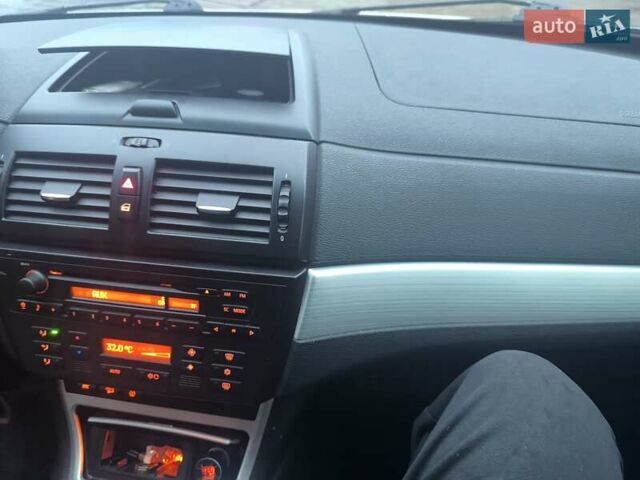 Серый БМВ Х3, объемом двигателя 2 л и пробегом 371 тыс. км за 9200 $, фото 19 на Automoto.ua