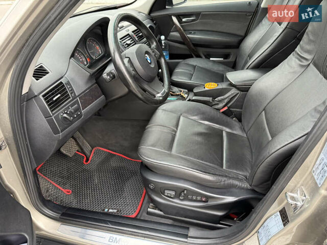 Серый БМВ Х3, объемом двигателя 3 л и пробегом 234 тыс. км за 9500 $, фото 22 на Automoto.ua