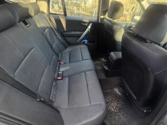 Сірий БМВ Х3, об'ємом двигуна 2 л та пробігом 286 тис. км за 9500 $, фото 5 на Automoto.ua