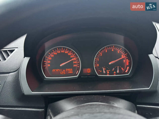 Серый БМВ Х3, объемом двигателя 3 л и пробегом 234 тыс. км за 9500 $, фото 48 на Automoto.ua