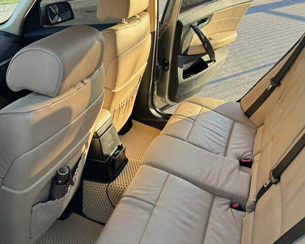 Сірий БМВ Х3, об'ємом двигуна 2.5 л та пробігом 177 тис. км за 8900 $, фото 3 на Automoto.ua