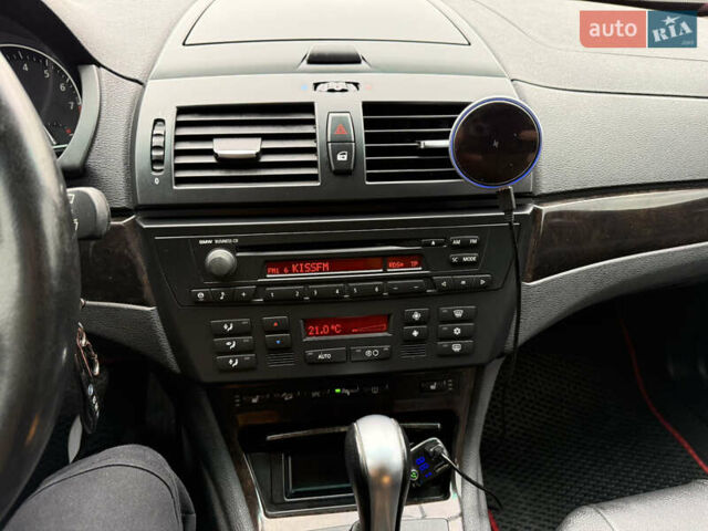 Серый БМВ Х3, объемом двигателя 3 л и пробегом 234 тыс. км за 9500 $, фото 41 на Automoto.ua