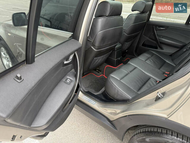Серый БМВ Х3, объемом двигателя 3 л и пробегом 234 тыс. км за 9500 $, фото 27 на Automoto.ua