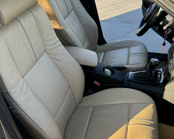 Сірий БМВ Х3, об'ємом двигуна 2.5 л та пробігом 177 тис. км за 8900 $, фото 4 на Automoto.ua
