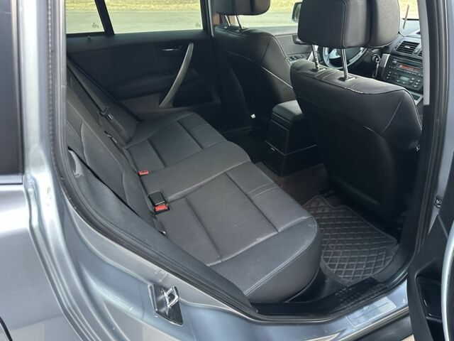 Серый БМВ Х3, объемом двигателя 2 л и пробегом 189 тыс. км за 9299 $, фото 5 на Automoto.ua
