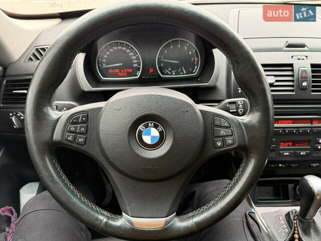 Серый БМВ Х3, объемом двигателя 3 л и пробегом 234 тыс. км за 9500 $, фото 42 на Automoto.ua