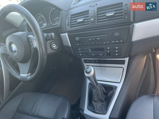Серый БМВ Х3, объемом двигателя 2 л и пробегом 285 тыс. км за 9200 $, фото 11 на Automoto.ua