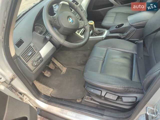 Серый БМВ Х3, объемом двигателя 2 л и пробегом 333 тыс. км за 8200 $, фото 9 на Automoto.ua