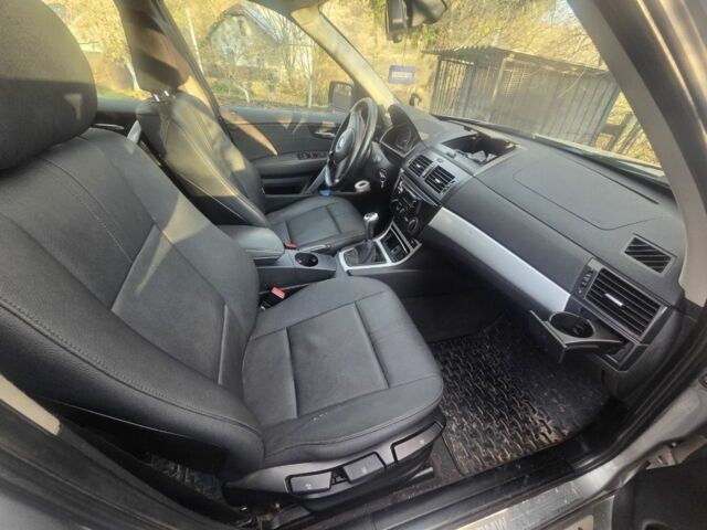 Сірий БМВ Х3, об'ємом двигуна 2 л та пробігом 286 тис. км за 9500 $, фото 4 на Automoto.ua