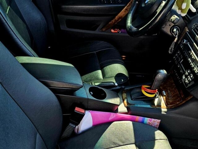 Серый БМВ Х3, объемом двигателя 2 л и пробегом 325 тыс. км за 8450 $, фото 10 на Automoto.ua