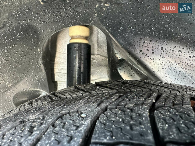 Серый БМВ Х3, объемом двигателя 2 л и пробегом 254 тыс. км за 11500 $, фото 50 на Automoto.ua