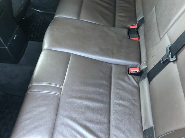 Серый БМВ Х3, объемом двигателя 3 л и пробегом 240 тыс. км за 9000 $, фото 6 на Automoto.ua