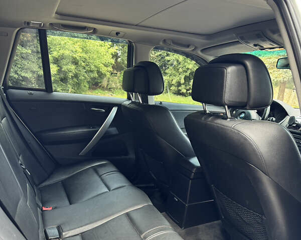 Сірий БМВ Х3, об'ємом двигуна 2 л та пробігом 206 тис. км за 8950 $, фото 27 на Automoto.ua