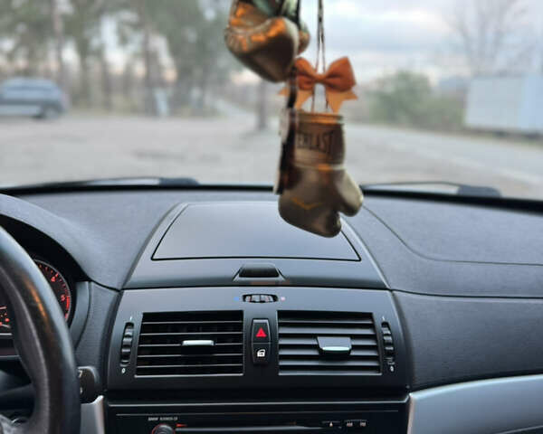 Сірий БМВ Х3, об'ємом двигуна 2 л та пробігом 227 тис. км за 12200 $, фото 18 на Automoto.ua