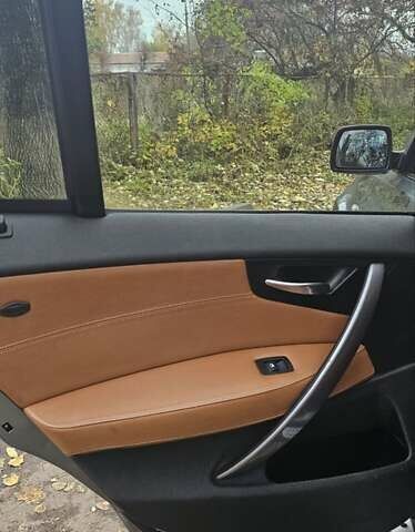 Серый БМВ Х3, объемом двигателя 2 л и пробегом 270 тыс. км за 10000 $, фото 30 на Automoto.ua